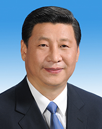 习近平
汉族,1953年6月生,陕西富平人,1969年1月参加工作,1974年1月加入中国共产党,清华大学人文社会学院马克思主义理论与思想政治教育专业毕业,在职研究生学历,法学博士学位。
现任中国共产党中央委员会总书记,中共中央军事委员会主席,中华人民共和国主席,中华人民共和国中央军事委员会主席。