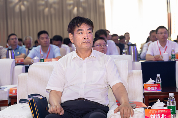 中国浦东干部学院中国特色社会主义研究院 刘靖北