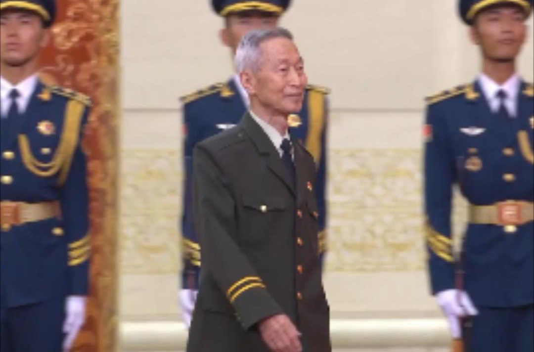 崔道植
“七一勋章”获得者,看痕知枪、观弹知人,他的名字就是传奇。